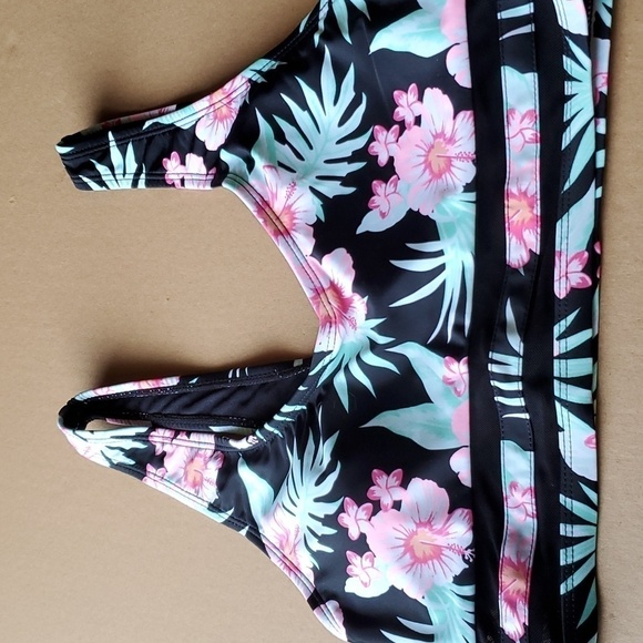 cabana del Soul Other - Cabana del Soul black floral swimwear top  medium. NWT so pretty!